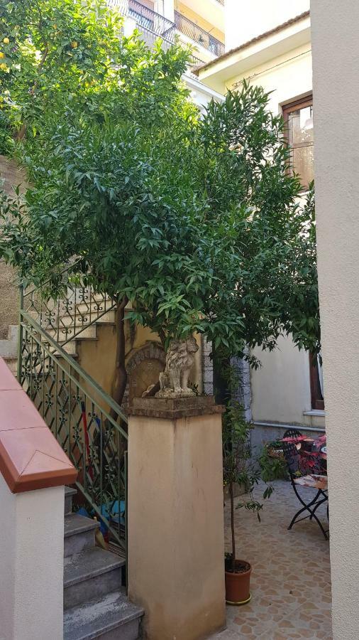 La Fontanella Apartment Таормина Экстерьер фото